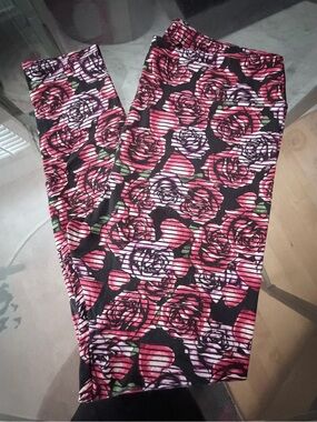 LuLaRoe Black Leggings with Pink Rose Print